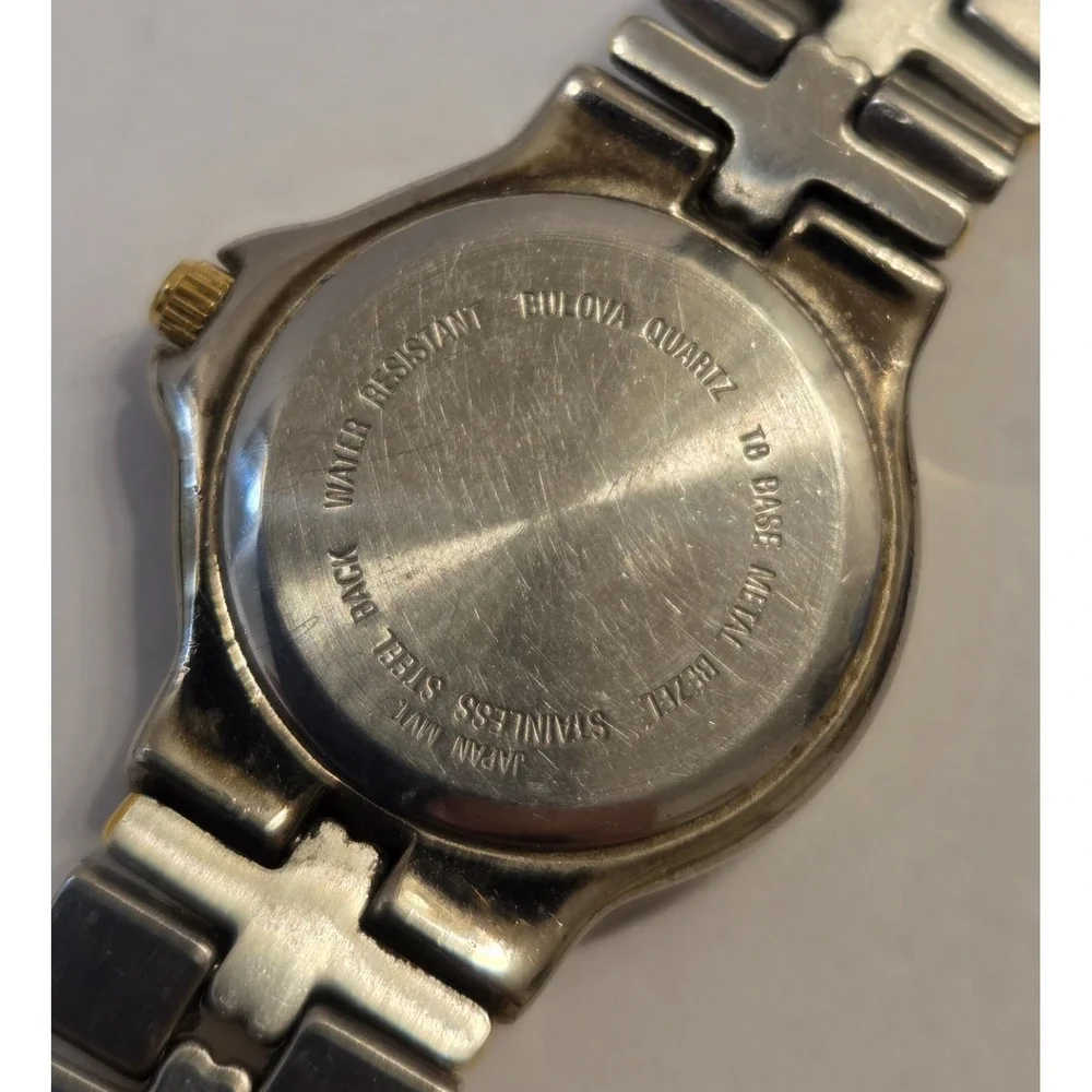 Vintage Women's Bulova Watch Gold & Silver Tone 6.5